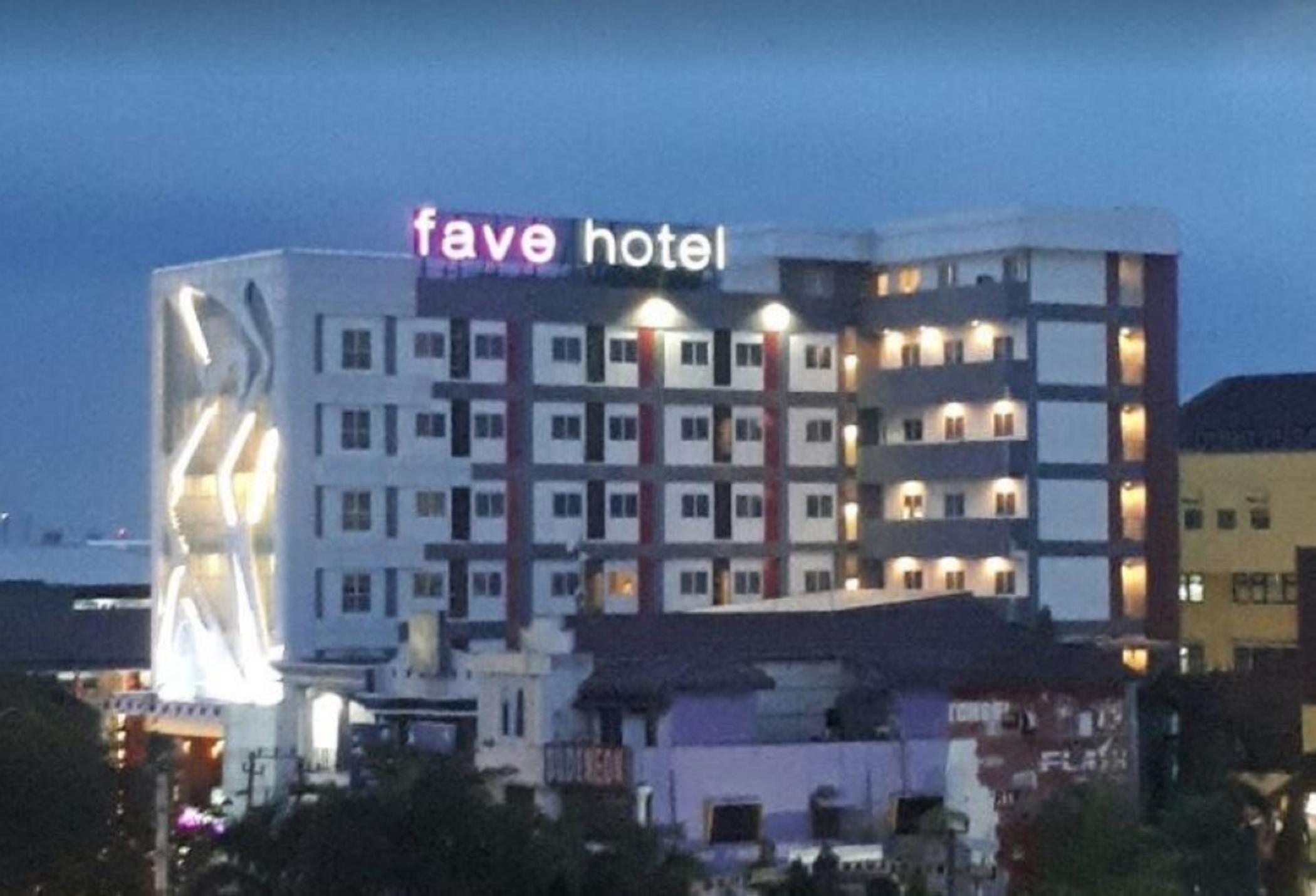 Favehotel Ahmad Yani Banjarmasin Esterno foto